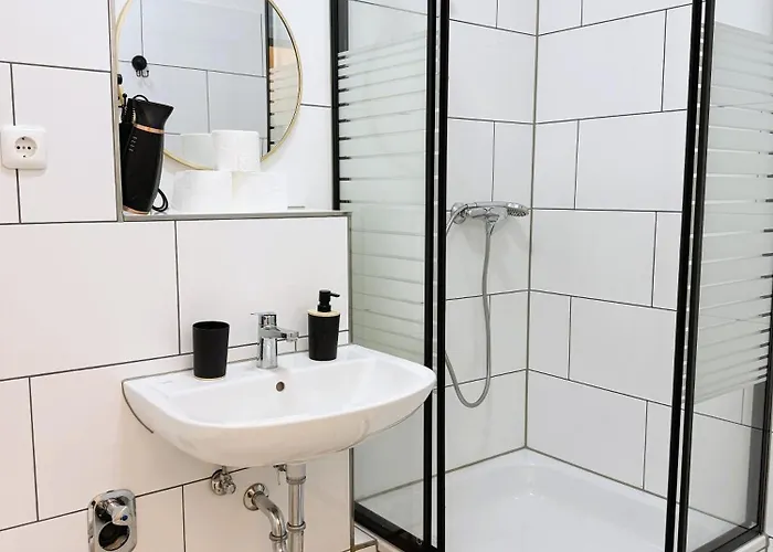 Koelner Street Loft ,neu Renoviert Fuer Bis Zu 5 Personen Mit Kueche Und Bad 杜塞尔多夫