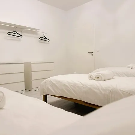 Koelner Street Loft ,neu Renoviert Fuer Bis Zu 5 Personen Mit Kueche Und Bad Düsseldorf