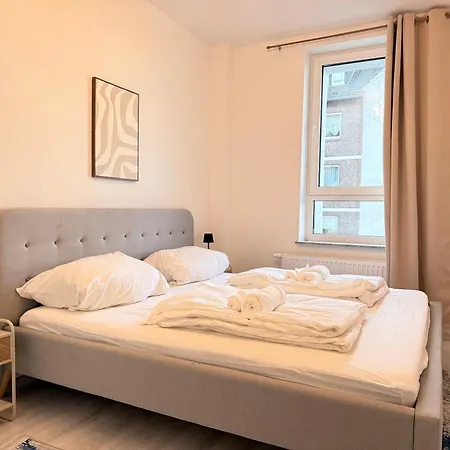Koelner Street Loft ,neu Renoviert Fuer Bis Zu 5 Personen Mit Kueche Und Bad * 뒤셀도르프