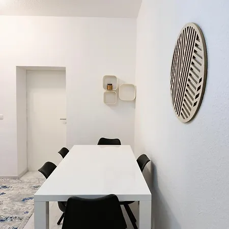 Apartmán Koelner Street Loft ,neu Renoviert Fuer Bis Zu 5 Personen Mit Kueche Und Bad Düsseldorf