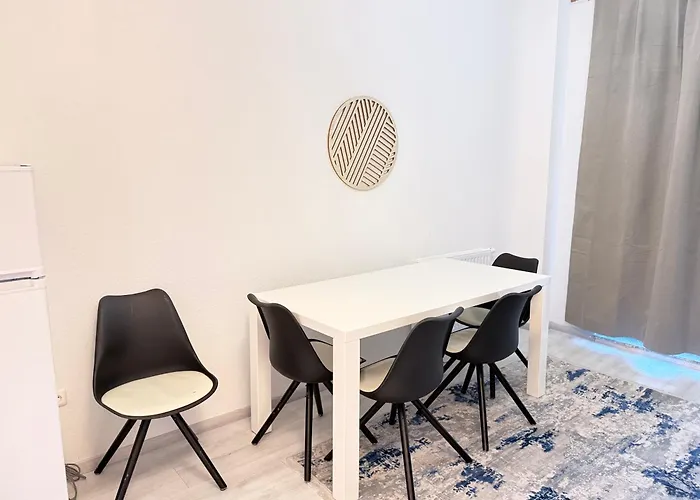 Koelner Street Loft ,neu Renoviert Fuer Bis Zu 5 Personen Mit Kueche Und Bad 아파트 *