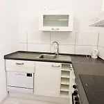 Koelner Street Loft ,neu Renoviert Fuer Bis Zu 5 Personen Mit Kueche Und Bad *
